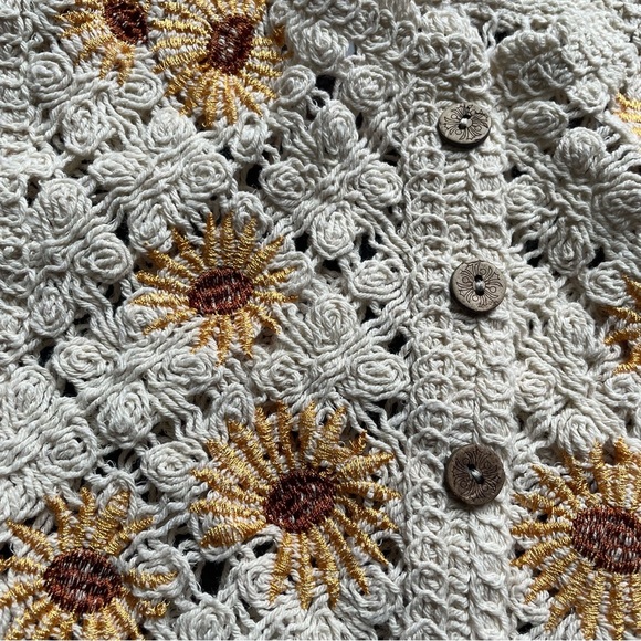 Rebellion crotchet sunflower vest size M - Picture 3 of 7